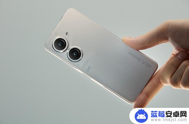 华硕Zenfone 10手机跑分出炉：第二代骁龙8，运行Android 13系统