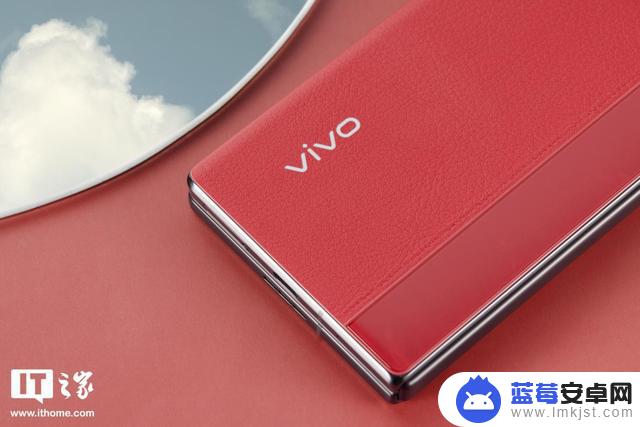 【评测室】vivo X Fold2折叠屏手机体验：更轻更薄更商务