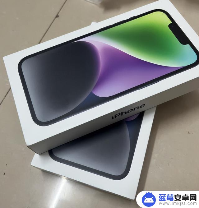 有人打工挣钱后，买的第一部手机为啥是iPhone而不是安卓旗舰机？