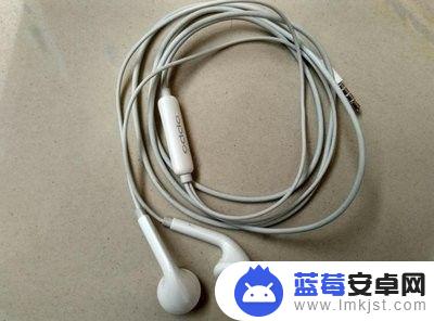 oppo插上耳机没有声音怎么回事 oppo手机耳机插上没有声音怎么办