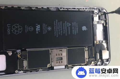 iphone6s充电器三头的拆开 iPhone 6s拆解图文教程