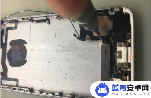 iphone6s充电器三头的拆开 iPhone 6s拆解图文教程