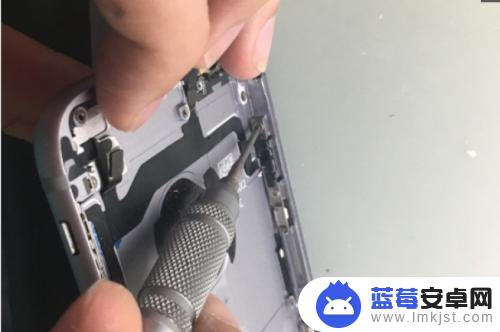 iphone6s充电器三头的拆开 iPhone 6s拆解图文教程