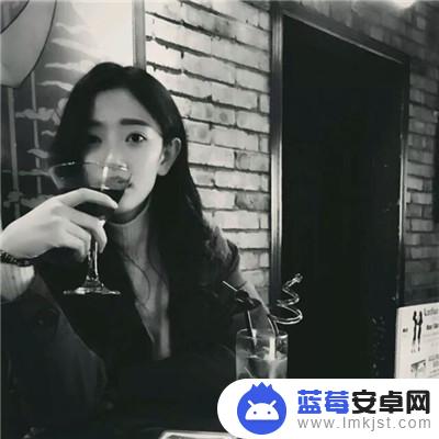 女孩装萌图片抖音(女孩装萌图片抖音头像)