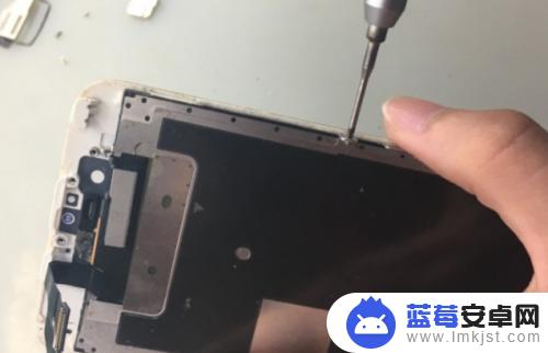 苹果手机6s拆机图 苹果iPhone 6s拆机步骤