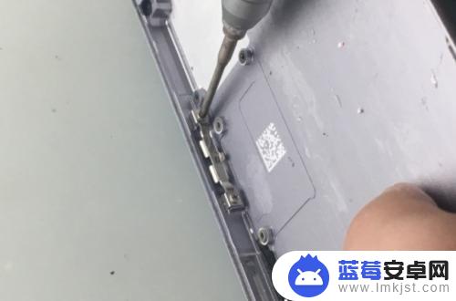 苹果手机6s拆机图 苹果iPhone 6s拆机步骤