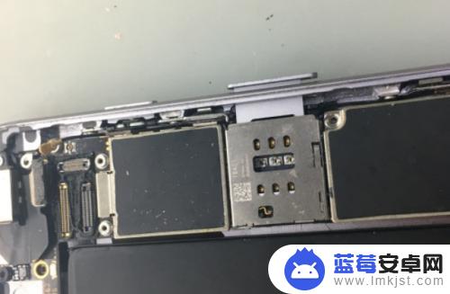 苹果手机6s拆机图 苹果iPhone 6s拆机步骤