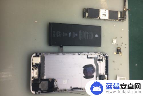 苹果手机6s拆机图 苹果iPhone 6s拆机步骤