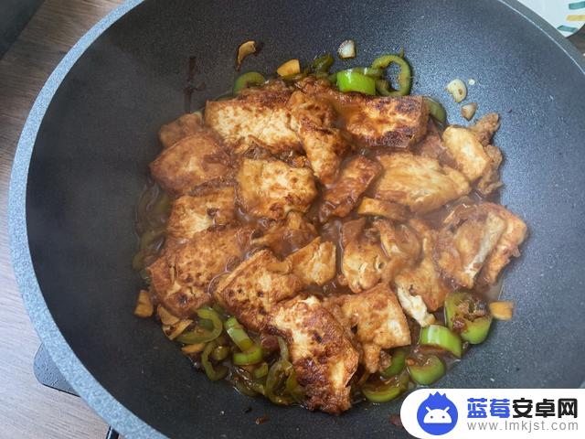 青椒豆腐黄豆抖音(青椒一面黄豆腐)