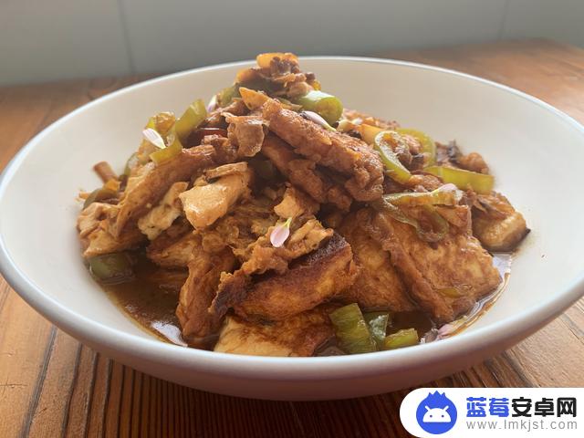 青椒豆腐黄豆抖音(青椒一面黄豆腐)