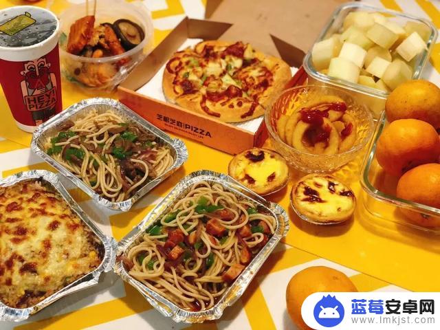 抖音文案短句美食(抖音文案短句美食怎么写)