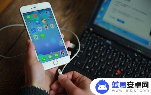 iphone手机里的文件怎么导出来 iPhone苹果手机文件导出方法