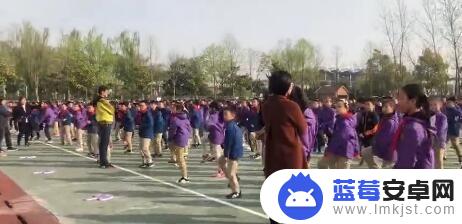 学生视频抖音舞蹈(学生视频抖音舞蹈怎么弄)