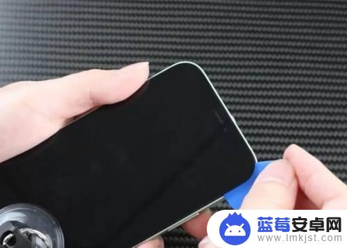 苹果12如何组装手机屏幕 iPhone 12/12 Pro 更换屏幕注意事项