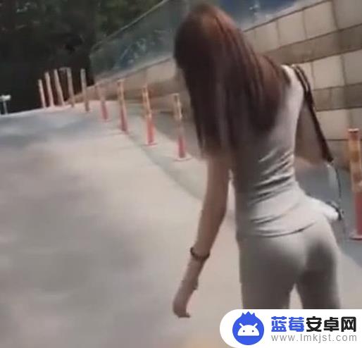 抖音美女照片背影(抖音美女背影图片)