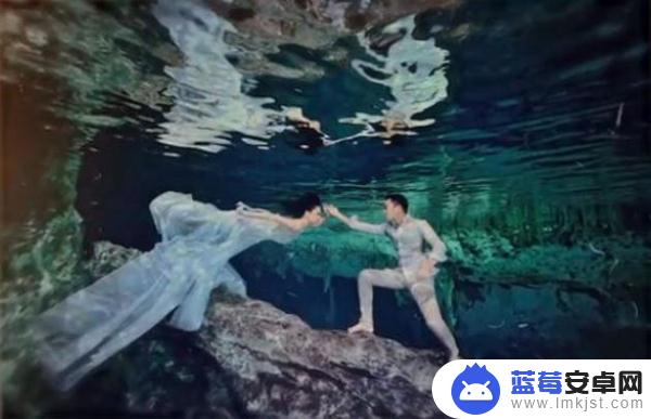 水中婚纱抖音文案(水中婚纱照)